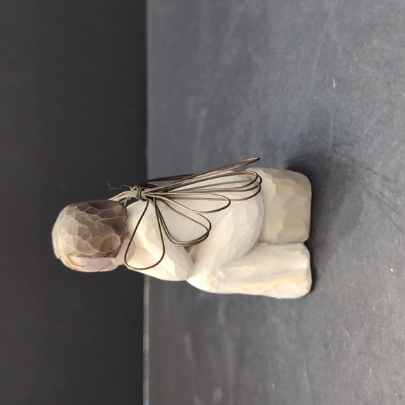 Willow Tree,2001 Angel of Caring Figurine By Susan Lordi. - Picture 2 of 6